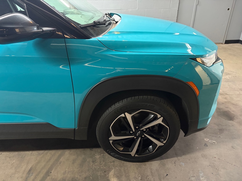 Photo 12 of this CHEVROLET TRAILBLAZER