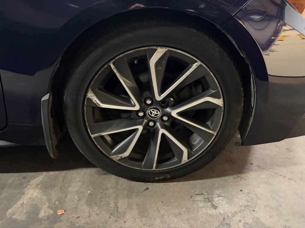 Photo 13 of this TOYOTA COROLLA