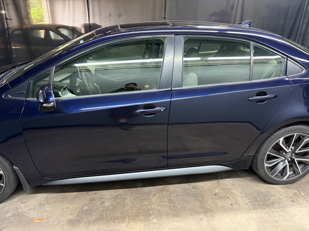 Photo 4 of this TOYOTA COROLLA