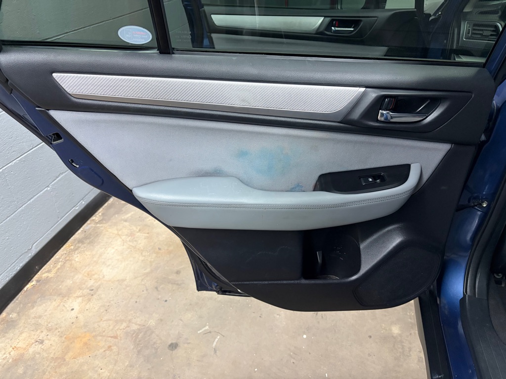 Photo 19 of this SUBARU OUTBACK
