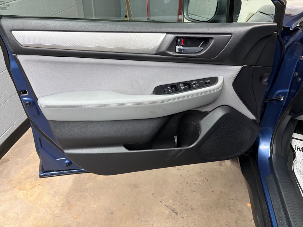 Photo 16 of this SUBARU OUTBACK