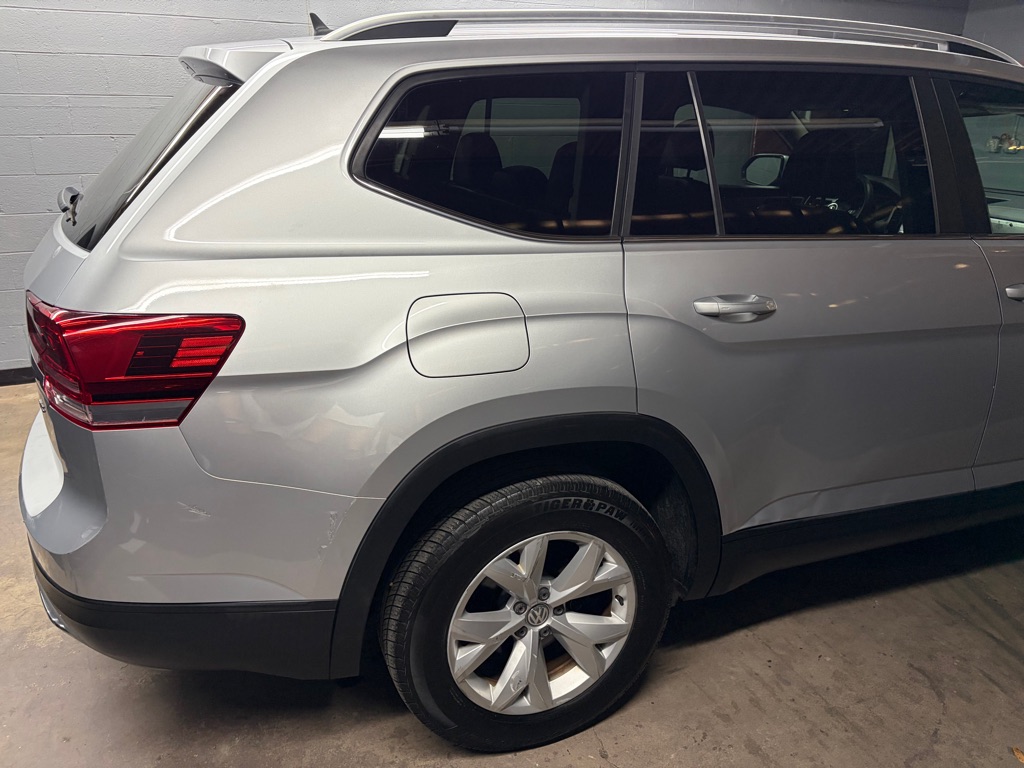 Photo 9 of this VOLKSWAGEN ATLAS