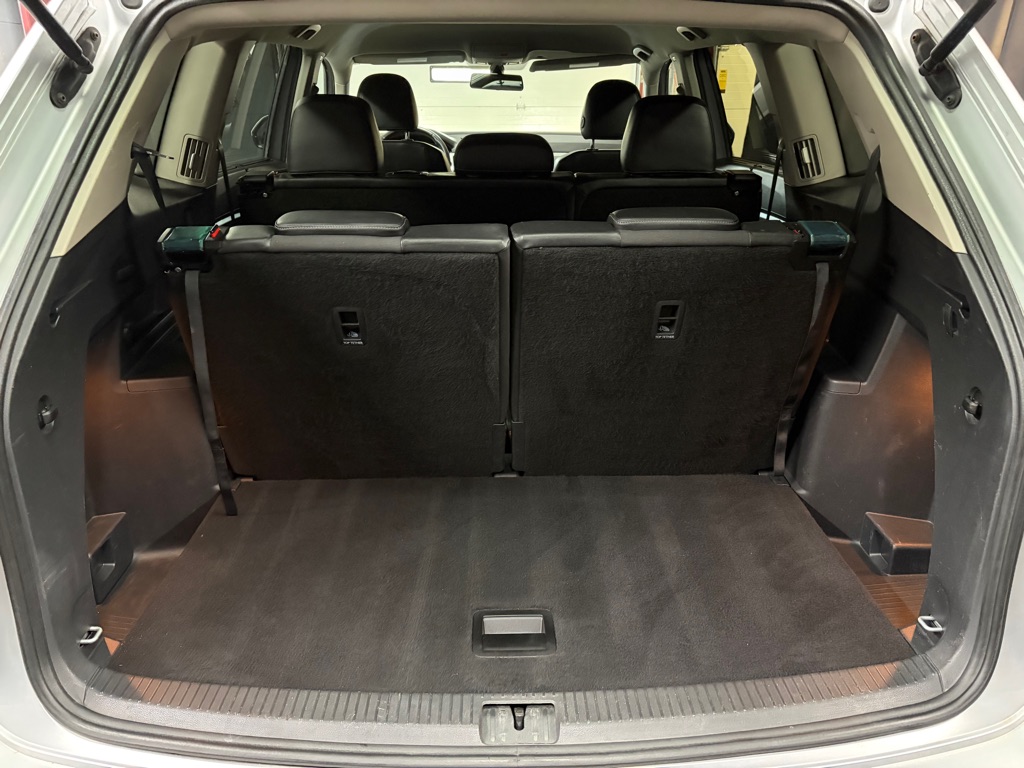 Photo 18 of this VOLKSWAGEN ATLAS