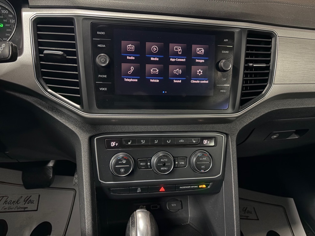 Photo 15 of this VOLKSWAGEN ATLAS