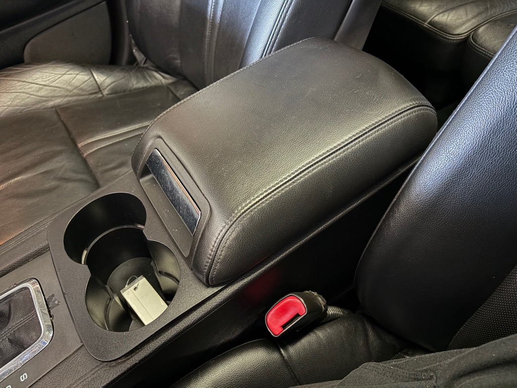 Photo 20 of this LINCOLN MKT