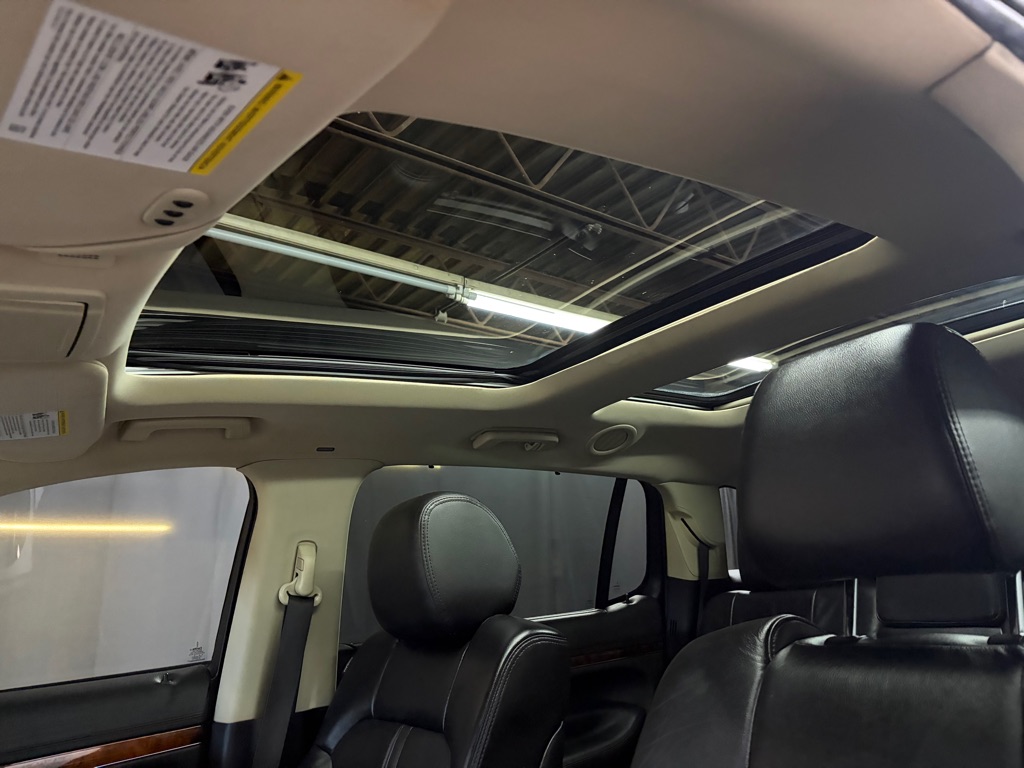 Photo 14 of this LINCOLN MKT