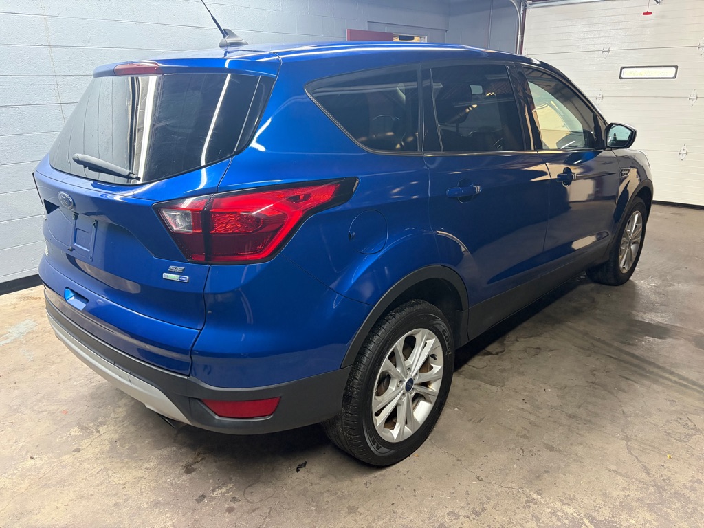 Photo 8 of this FORD ESCAPE