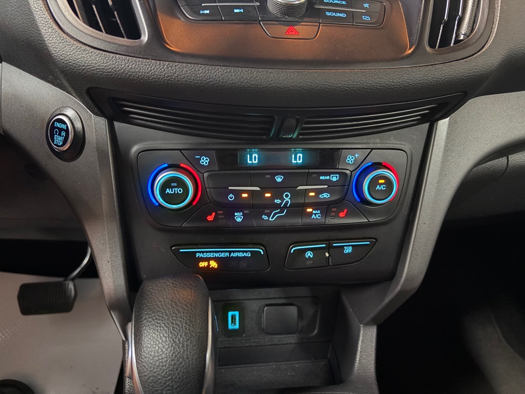 Photo 23 of this FORD ESCAPE
