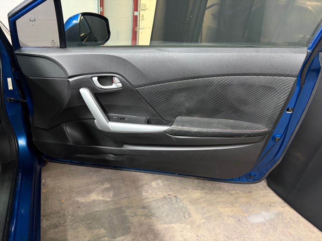 Photo 21 of this HONDA CIVIC
