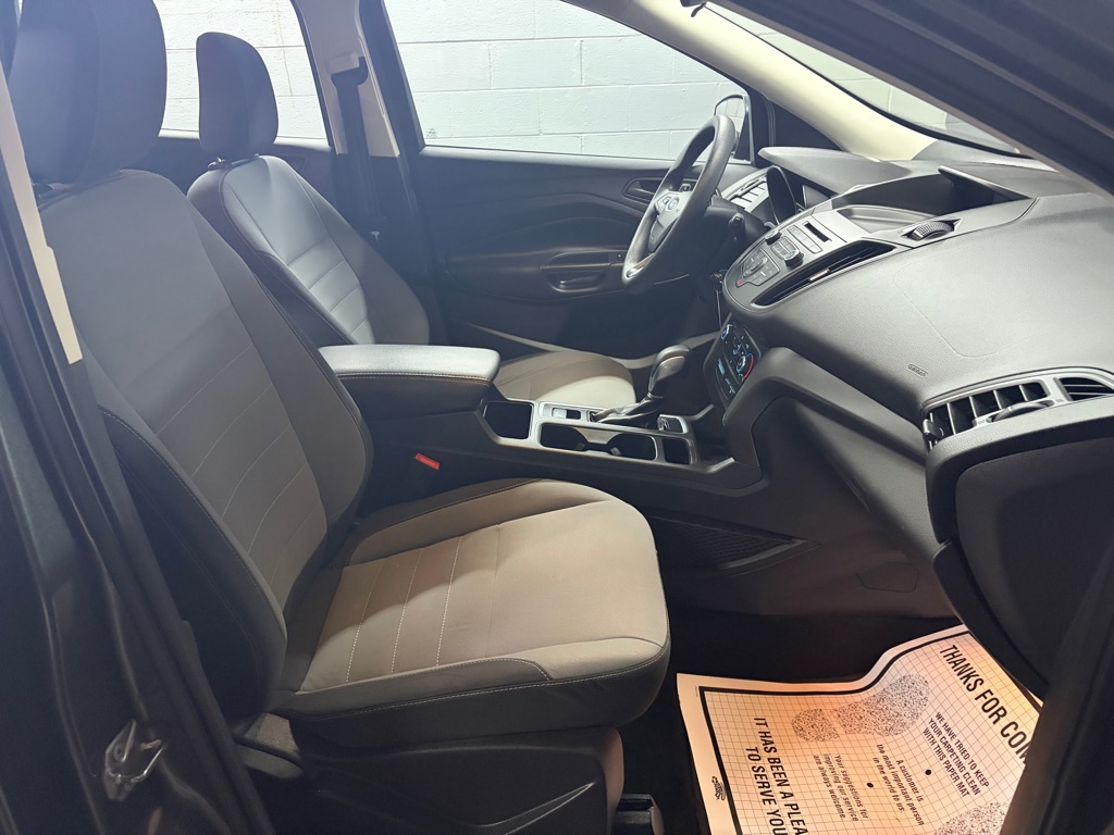 Photo 22 of this FORD ESCAPE