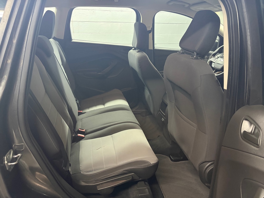 Photo 19 of this FORD ESCAPE