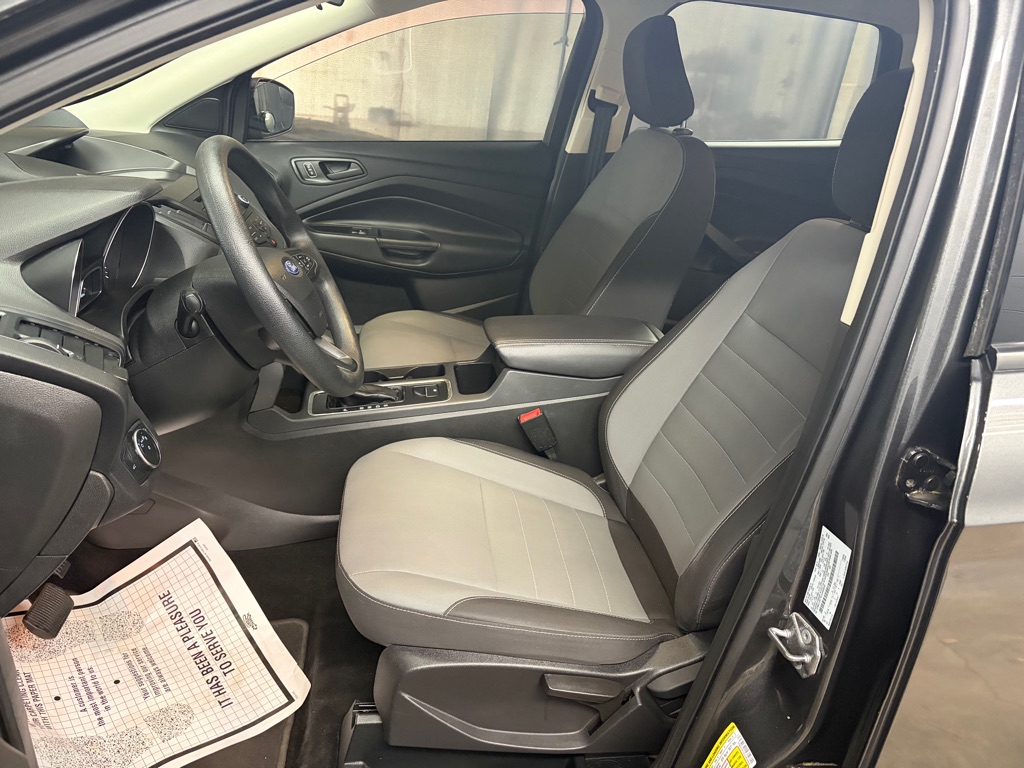 Photo 9 of this FORD ESCAPE