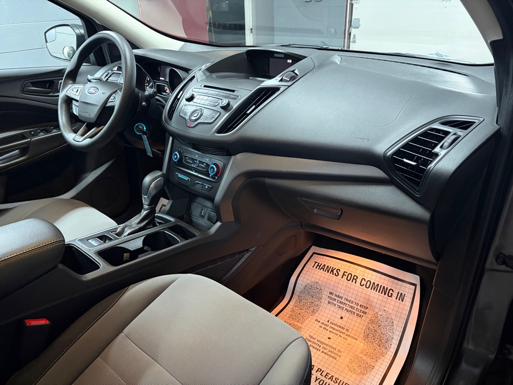 Photo 23 of this FORD ESCAPE