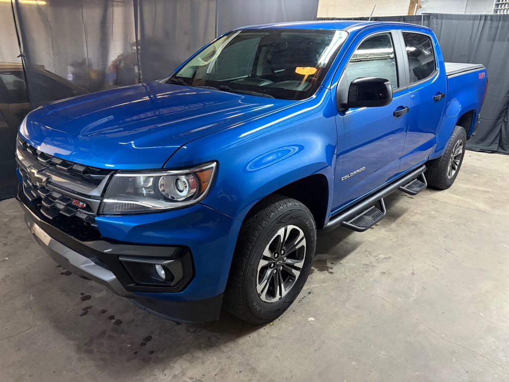 Photo 3 of this CHEVROLET COLORADO