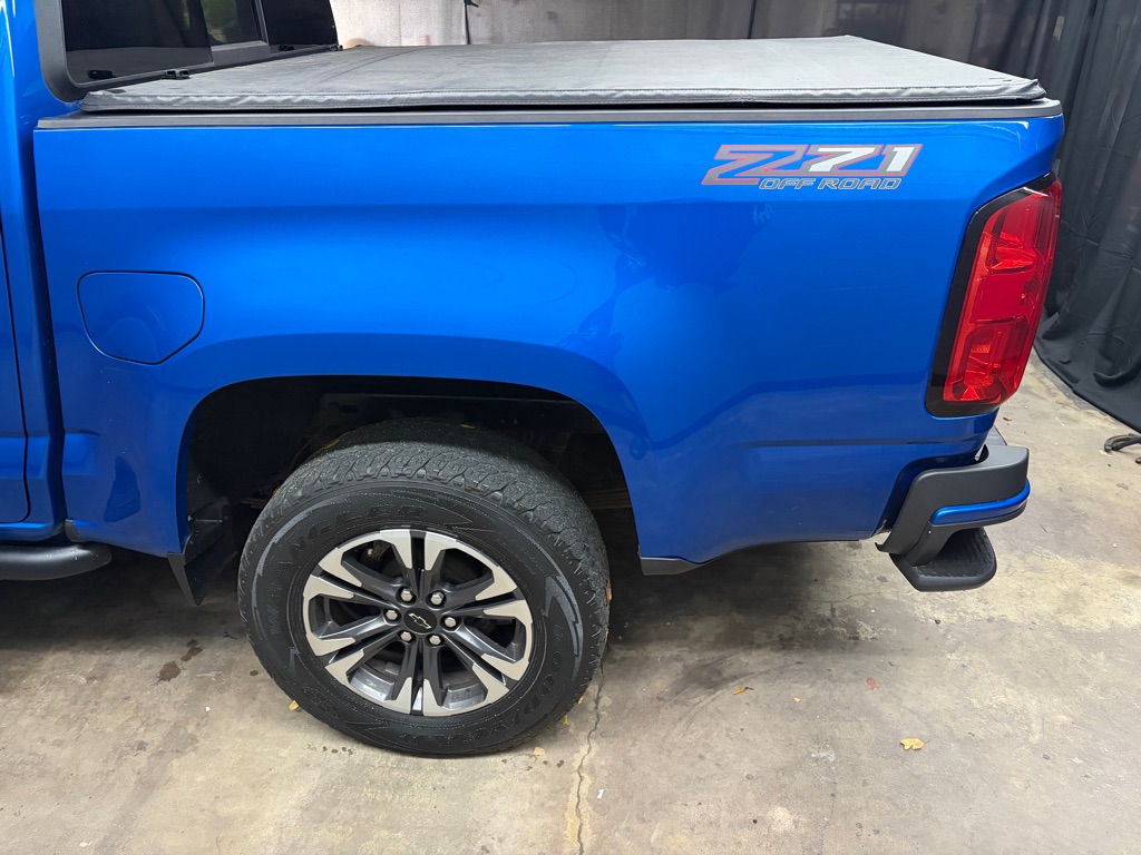 Photo 6 of this CHEVROLET COLORADO