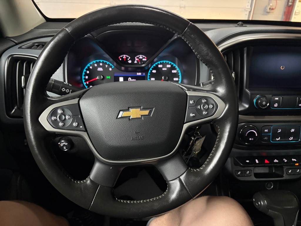 Photo 15 of this CHEVROLET COLORADO