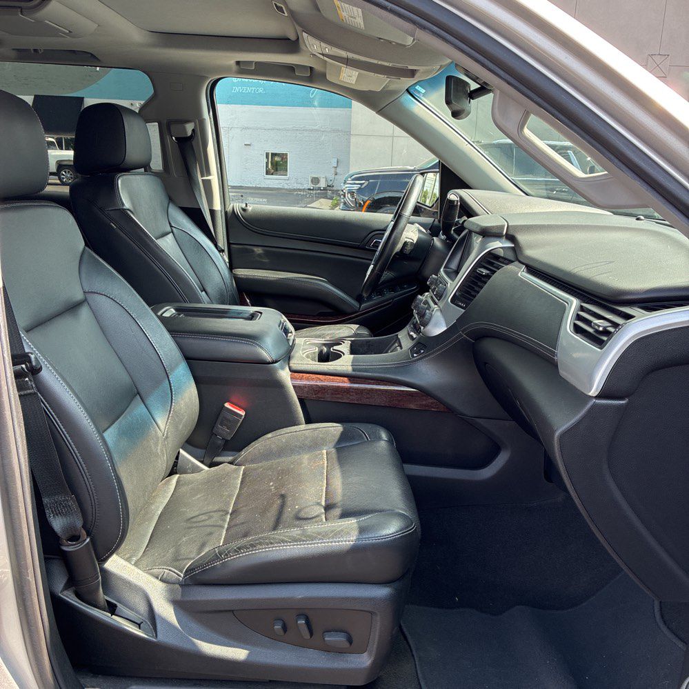 Photo 4 of this GMC YUKON XL