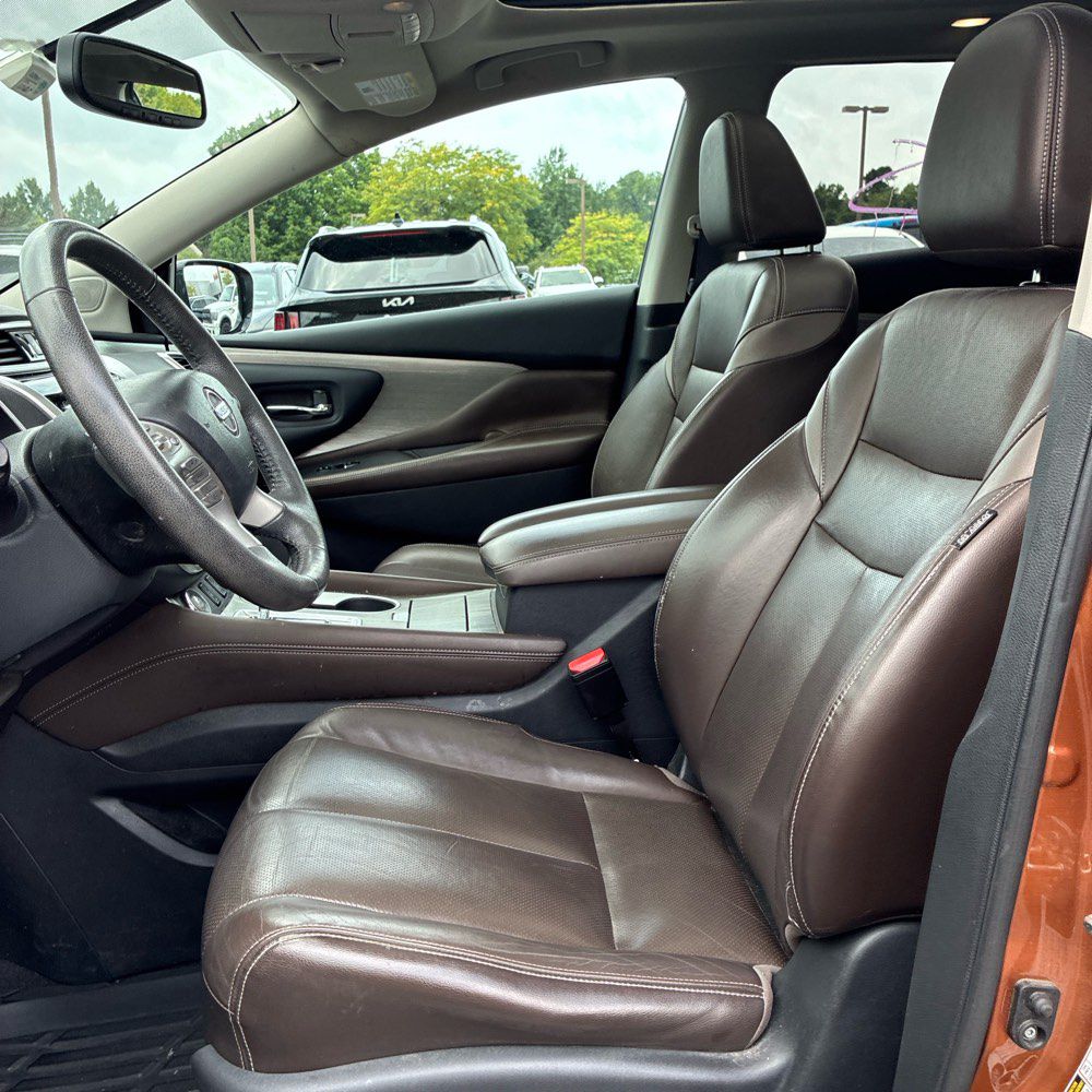 Photo 2 of this NISSAN MURANO