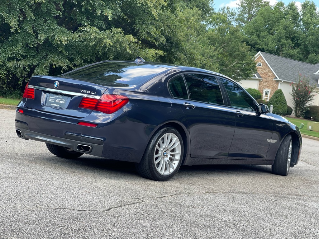 Photo 4 of this BMW 750