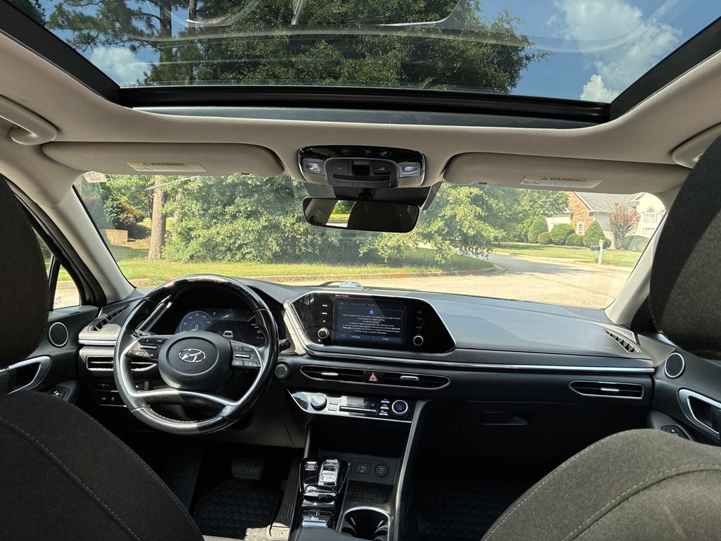 Photo 15 of this HYUNDAI SONATA