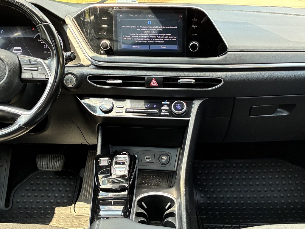 Photo 16 of this HYUNDAI SONATA