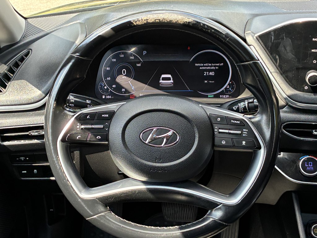 Photo 17 of this HYUNDAI SONATA