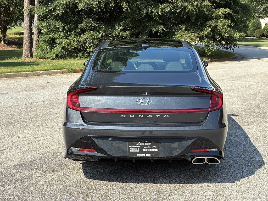 Photo 5 of this HYUNDAI SONATA