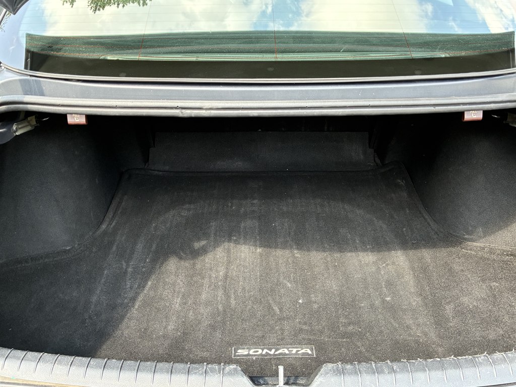 Photo 20 of this HYUNDAI SONATA