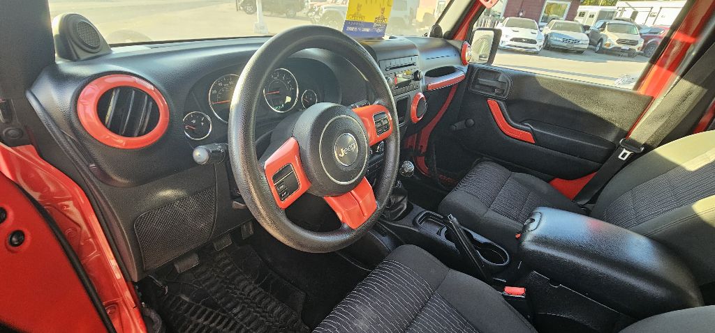 Photo 13 of this JEEP WRANGLER UNLIMI