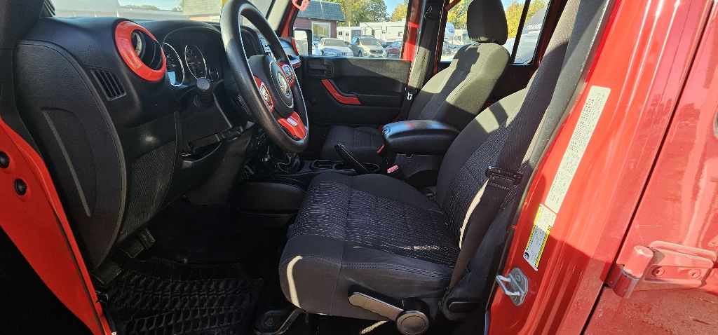 Photo 11 of this JEEP WRANGLER UNLIMI
