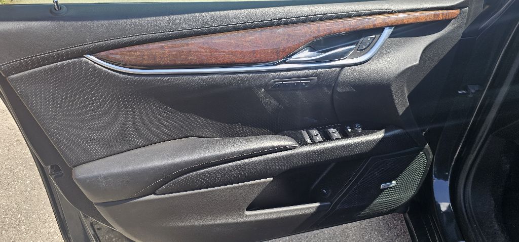 Photo 5 of this CADILLAC XTS