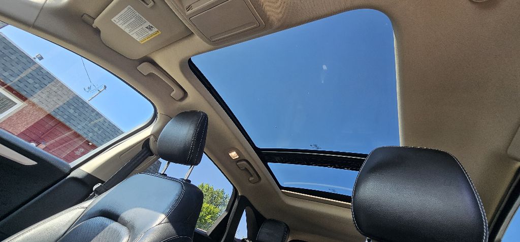 Photo 18 of this FORD ESCAPE