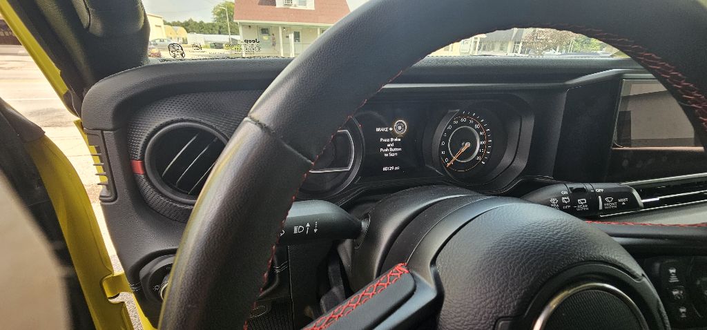 Photo 13 of this JEEP WRANGLER