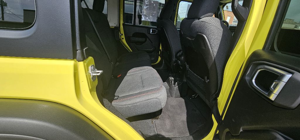 Photo 6 of this JEEP WRANGLER