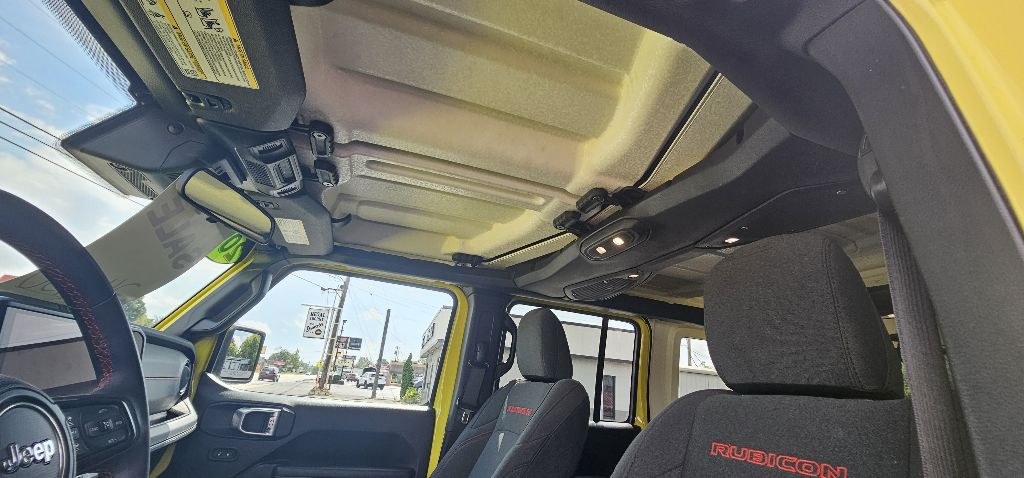 Photo 15 of this JEEP WRANGLER