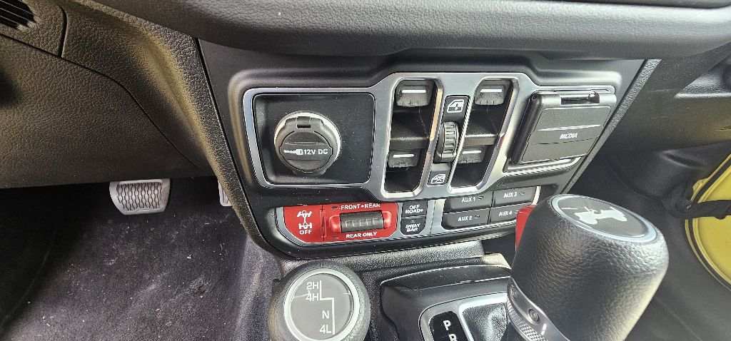 Photo 16 of this JEEP WRANGLER