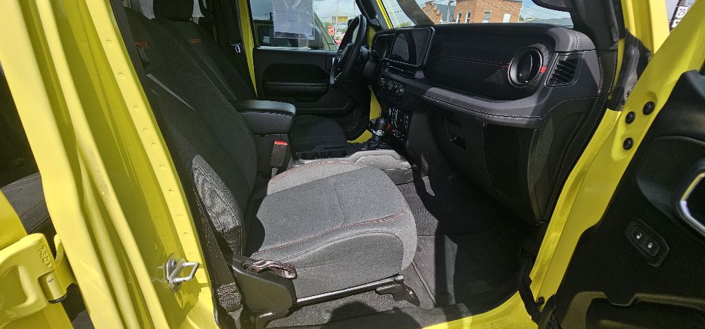 Photo 8 of this JEEP WRANGLER