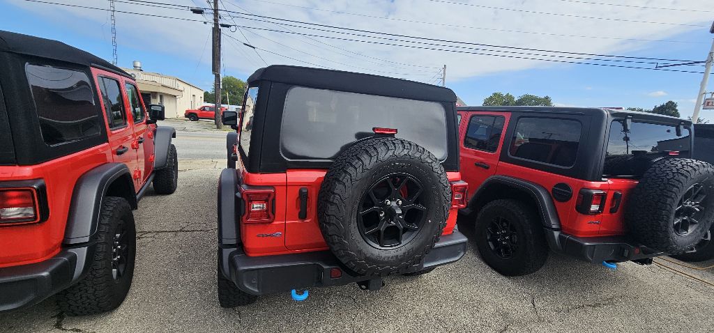 Photo 2 of this JEEP WRANGLER