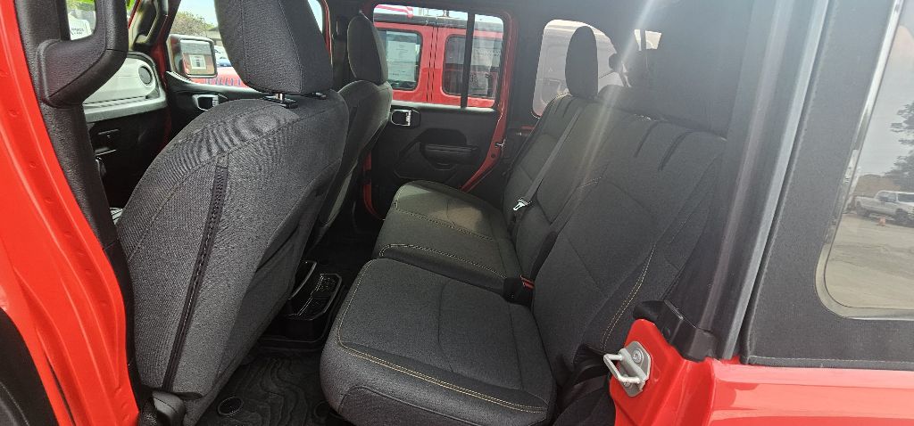 Photo 8 of this JEEP WRANGLER