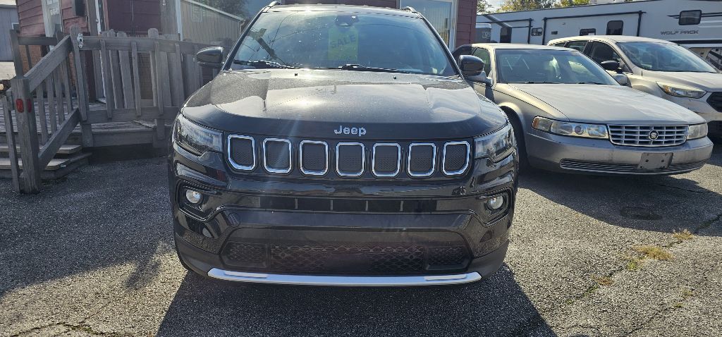 Photo 2 of this JEEP COMPASS