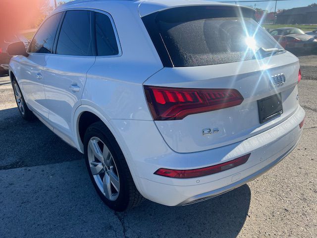 Photo 4 of this AUDI Q5