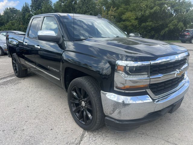 Photo 3 of this CHEVROLET SILVERADO 1500