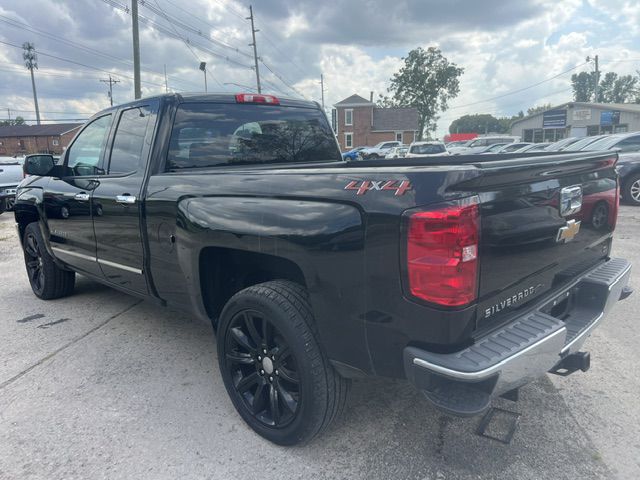 Photo 4 of this CHEVROLET SILVERADO 1500