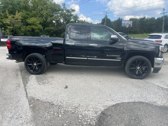 Photo 8 of this CHEVROLET SILVERADO 1500