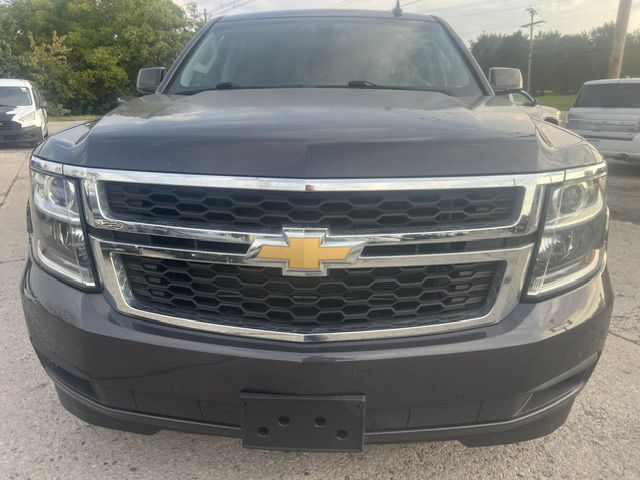 Photo 2 of this CHEVROLET SUBURBAN
