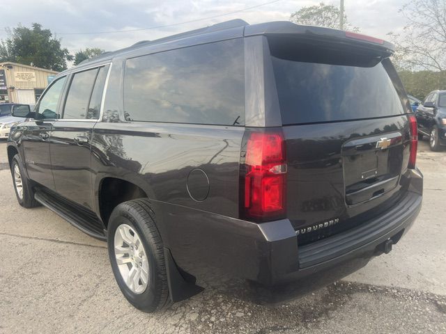 Photo 6 of this CHEVROLET SUBURBAN