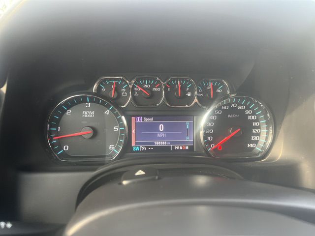 Photo 8 of this CHEVROLET SUBURBAN