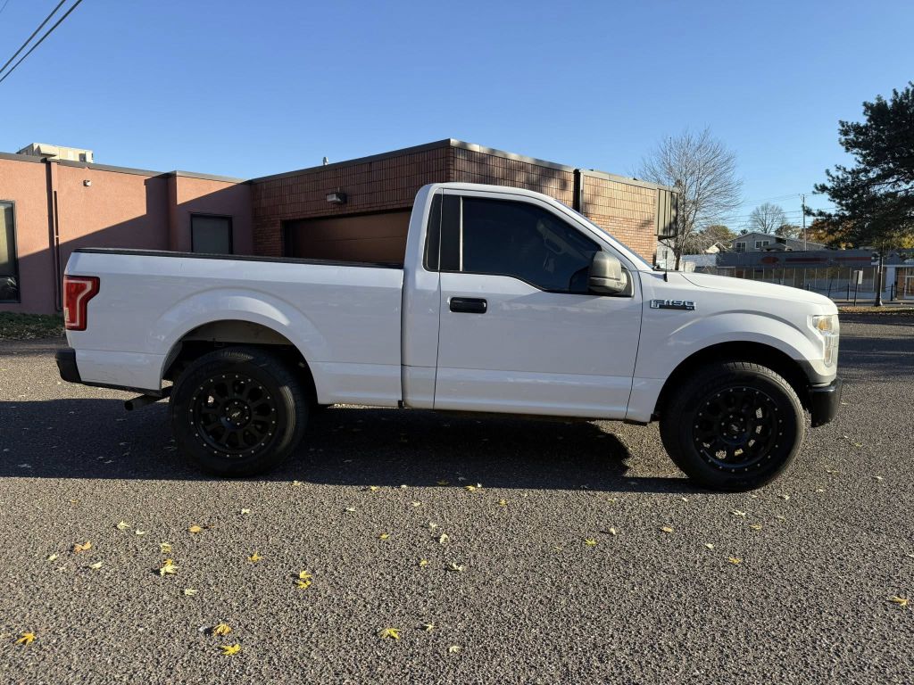 Photo 6 of this FORD F150