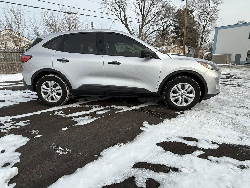 Photo 6 of this FORD ESCAPE