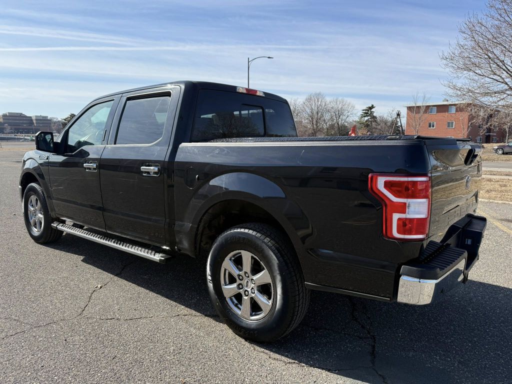 Photo 3 of this FORD F150